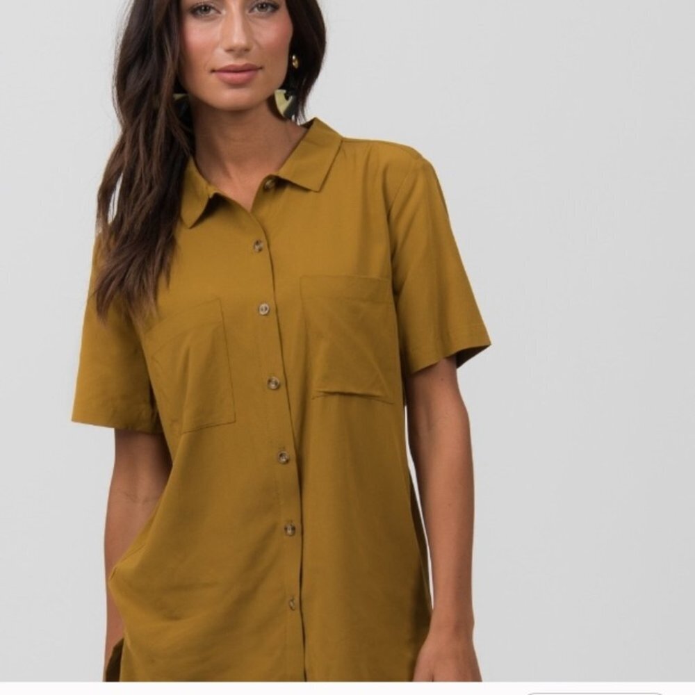 M/L/XL‎ Agnes & Dora Button Down B04